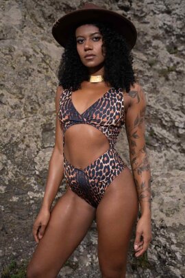 Shark Polewear Body Felichita Savanna M