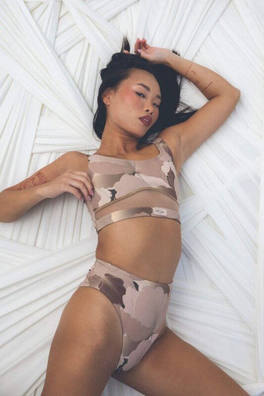 HotCakes Short Peonies Nude