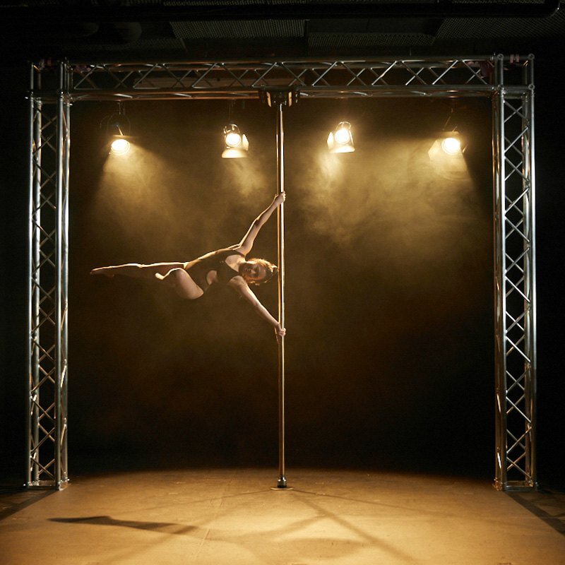 FETISH FANTASY SERIES- Barre de Pole Dance