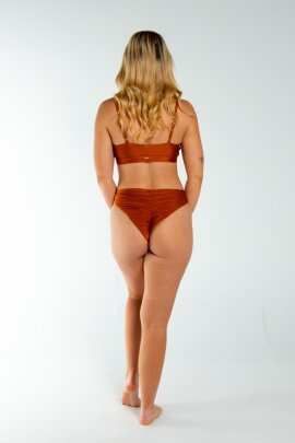 AMBR Designs Crop top avec anneau Bronze M