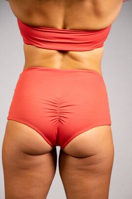 Off the Pole Short Essential Rose